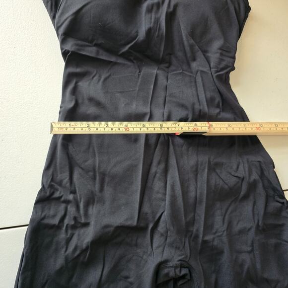 Vertvie Sleeveless Flare Jumsuit Women's L Black Backless Bodycon Seamless NWT - Picture 11 of 16